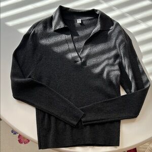 Uniqlo Gray Ribbed V-Neck Polo Sweater